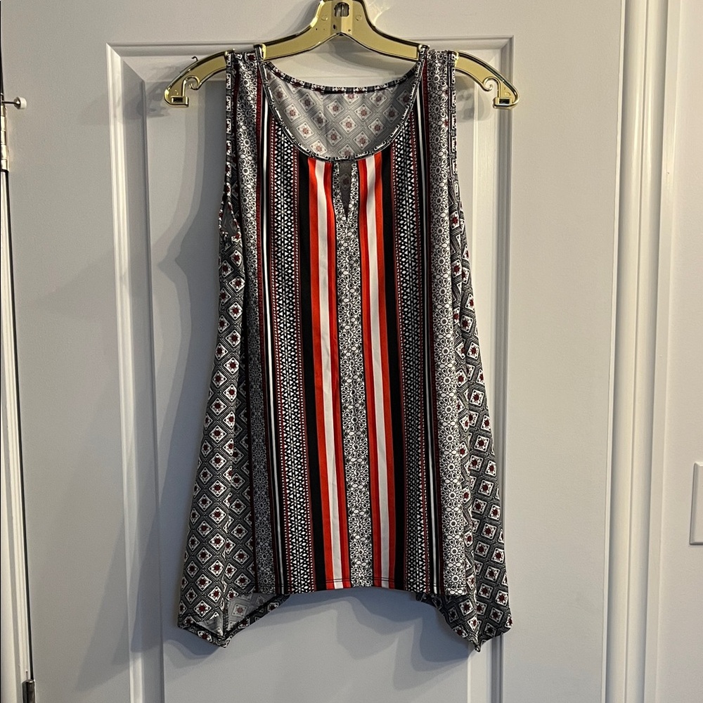 Patterned Sleeveless Top - Black, Red, White